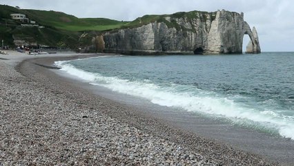 IMG_3873 Etretat (76), 1 400 habitants, Falaise, Porte d'Aval, d'Amont, Chapelle CLIP