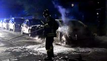 Incendio a Bologna, a fuoco auto in via della Certosa: il video