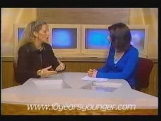 How To LOOK and FEEL 10 Years Younger in 10 Minutes