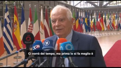 Borrell: l'addestramento dei piloti ucraini per gli F-16 è iniziato