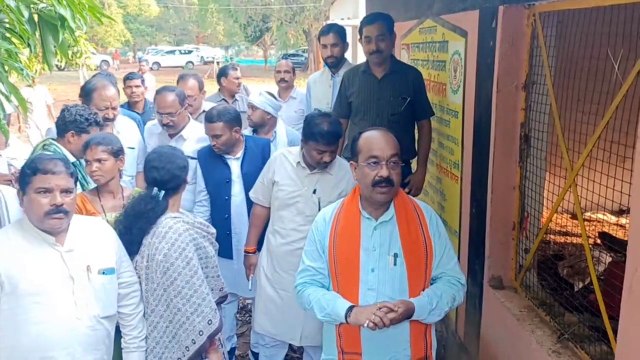 VIDEO : जिस गोठान का सीएम बघेल ने किया था शुभारंभ वहां पहुंचे अरुण साव, कहा- करोड़ों रुपए फूंक डाले, लेकिन...