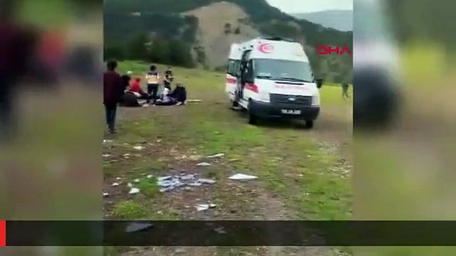 Öğrenci servisi ile otomobil çarpıştı! 1 kişi öldü, 11 kişi yaralı