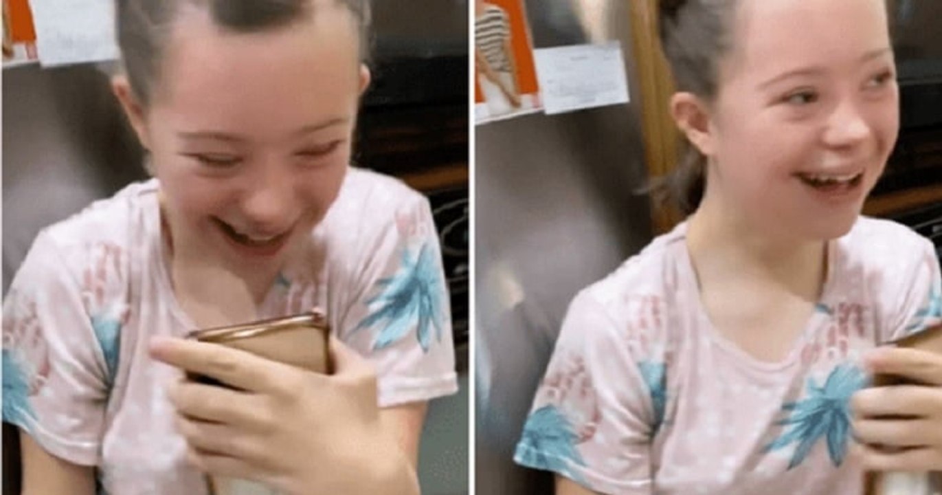 Atteinte de trisomie 21, elle annonce à son père avoir intégré l'équipe de danse de son école et émeut la toile