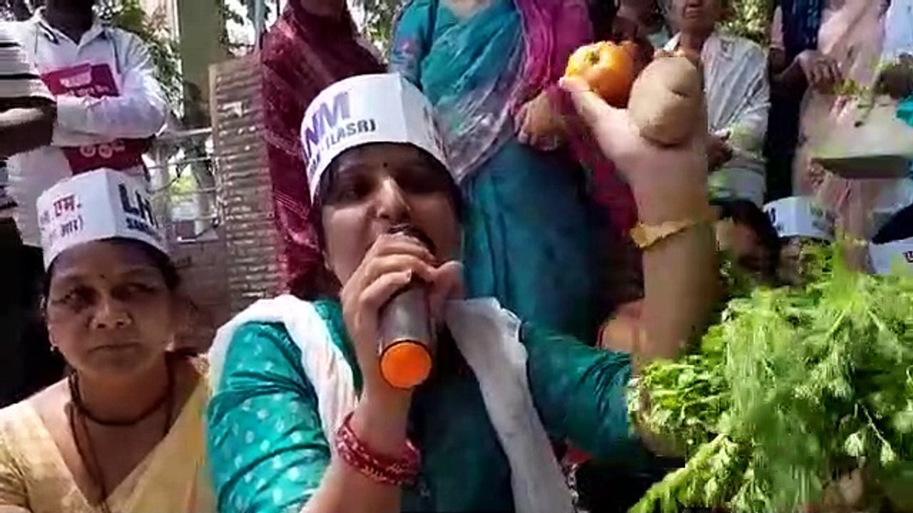 एलएचवी और एएनएम ने जताया विरोध, किया प्रदर्शन