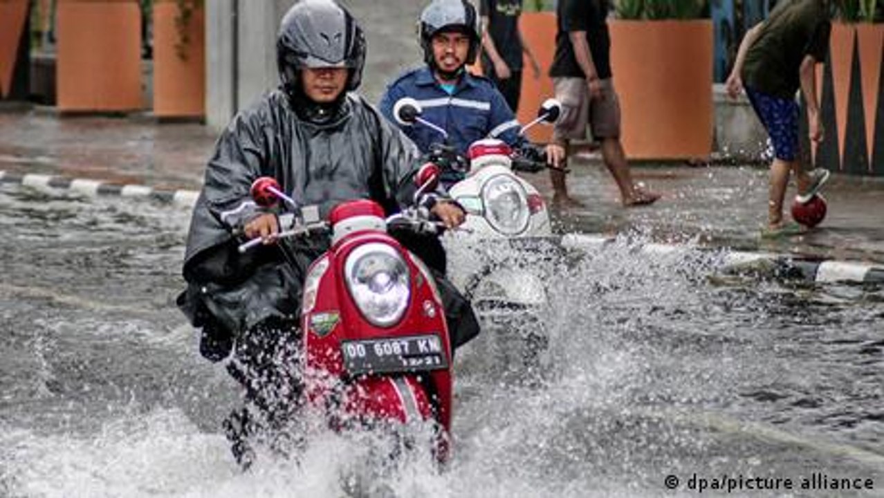 E-Motorräder: wasserfest für Indonesien