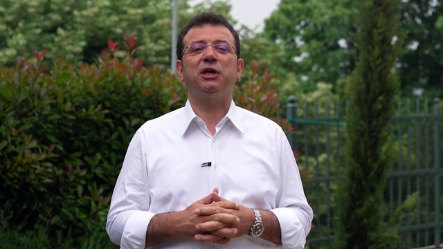İBB Başkanı ve Millet İttifakı'nın geride bıraktığımız seçimde cumhurbaşkanı yardımcısı adayı gösterdiği Ekrem İmamoğlu seçime yönelik ilk değerlendirmelerini yaptı ve Her şey yeniden başlıyor. Aynı şeyleri yaparak farklı sonuç asla beklemeyeceğiz artık
