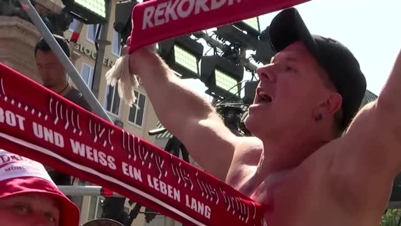 Die Bayern-Meisterfeier am Münchner Rathaus-Balkon