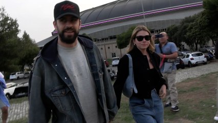 Piqué y Clara Chía, más cómplices que nunca, reaccionan a los rumores de boda con una sonrisa