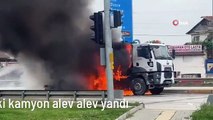 Seyir halindeki kamyon alev alev yandı