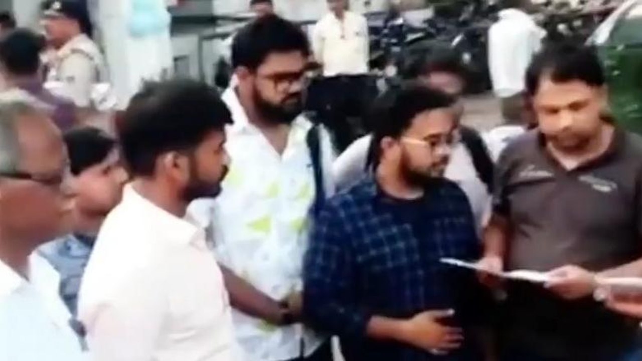 दहेज प्रताड़ना की भेंट चढ़ी नवविवाहिता, पति सास ससुर को पुलिस ने किया गिरफ्तार