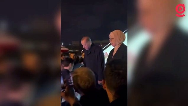 İlginç diyalog: Emine Erdoğan, Rıdvan Dilmen'i 'yanlış yaptınız' diyerek uzaklaştırdı