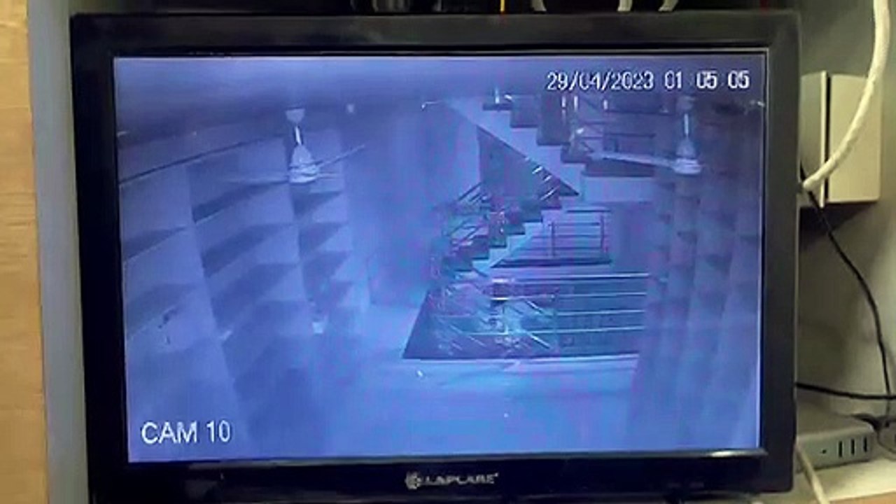 Four stories of one theft - 20 thousand rupees...