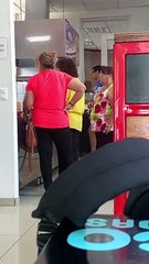Mujeres se pelean en restaurante capitalino