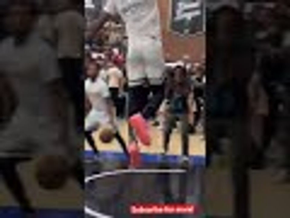 LeBron warming up at the Drew League! | #Shorts