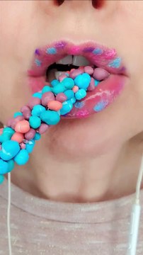 ASMR FOOD EATING FAST SHORT CLIPS CLOSE UP BITING CRUNCHING EATING SATISFYING MOUTH SOUNDS