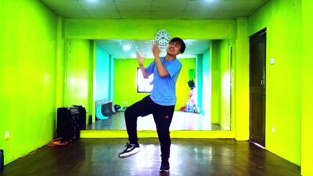 Zin 107 HACE CALOR BIP _ ZUMBA _ Merengue ft. Manoj Chhetri (RASKIN) GUAN GUAN BY CRAZY DESIGN ZUMBA HECTOR DANCE ft. Manoj Chhetri (RASKIN) Zumaba fitness dance zin volume 107