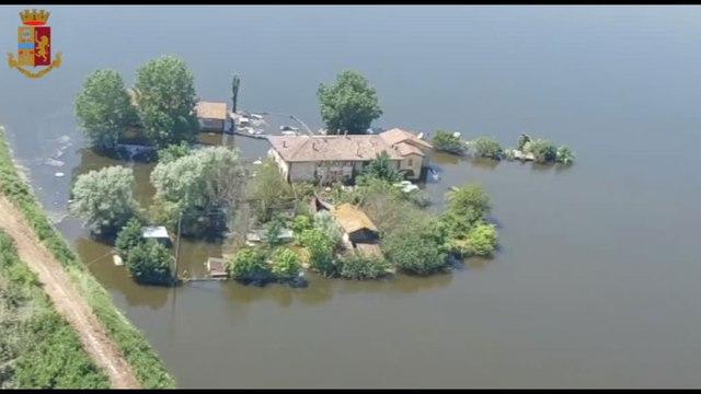 Emilia Romagna allagata, le immagini dall'elicottero della polizia