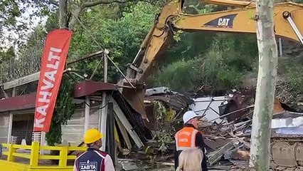 İmamoğlu: Üsküdar Salacak'ta yıllardır göz yumulan kaçak kafelerin birini daha bugün yıktık