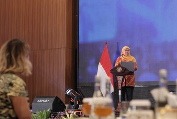 Gubernur Jatim  Khofifah Indar Parawansa Resmi Buka Jatim Media Summit 2023 #Shorts