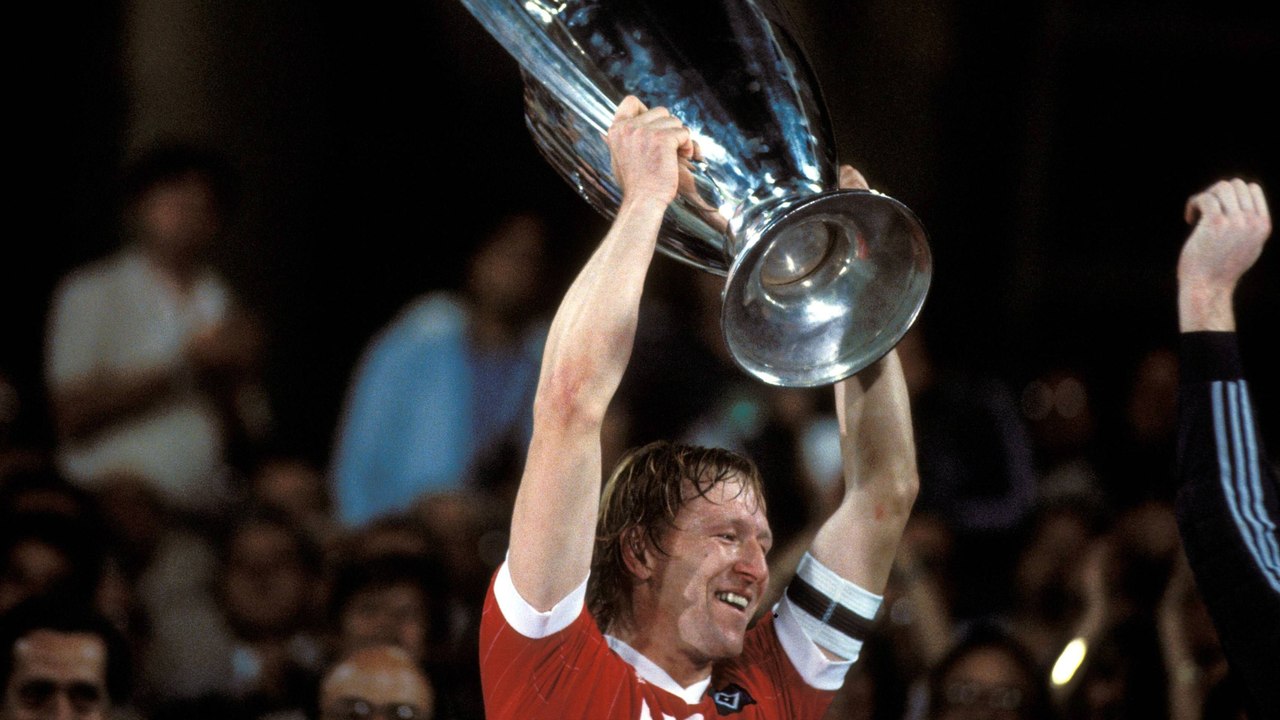 Schüchterner Außenseiter? Hrubesch erinnert sich anders