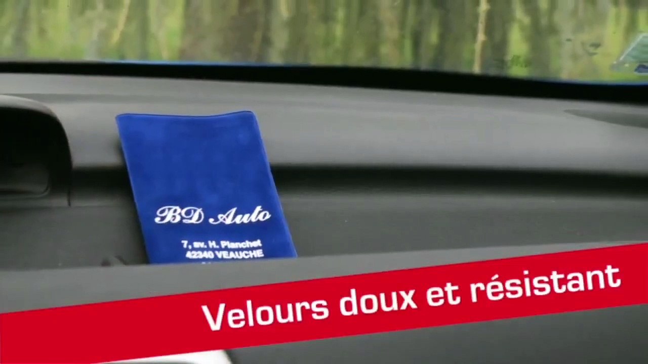 A la découverte de nos produits : Porte-carte grise suédine