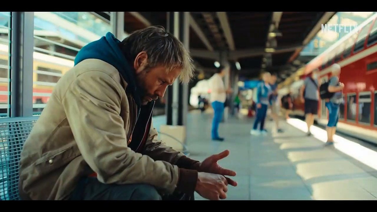 Schlafende Hunde Trailer DF