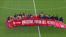 La banderole de La Liga contre le racisme