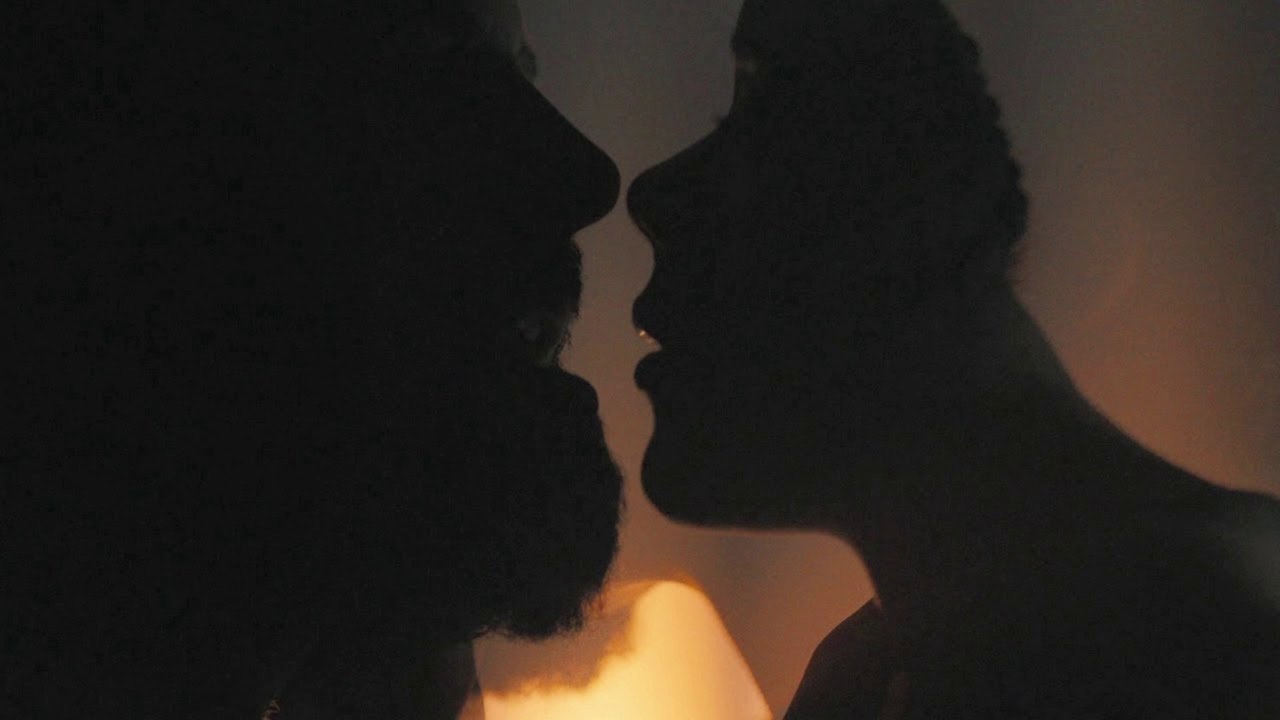 Foundation 1x03 / Kiss Scene — Salvor and Hugo (Leah Harvey and Daniel MacPherson)