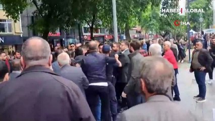 Çarşı karıştı! Kentin ortasında grup halinde kavga ettiler