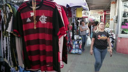 Cidade natal de Vini Jr, São Gonçalo compartilha dor do craque