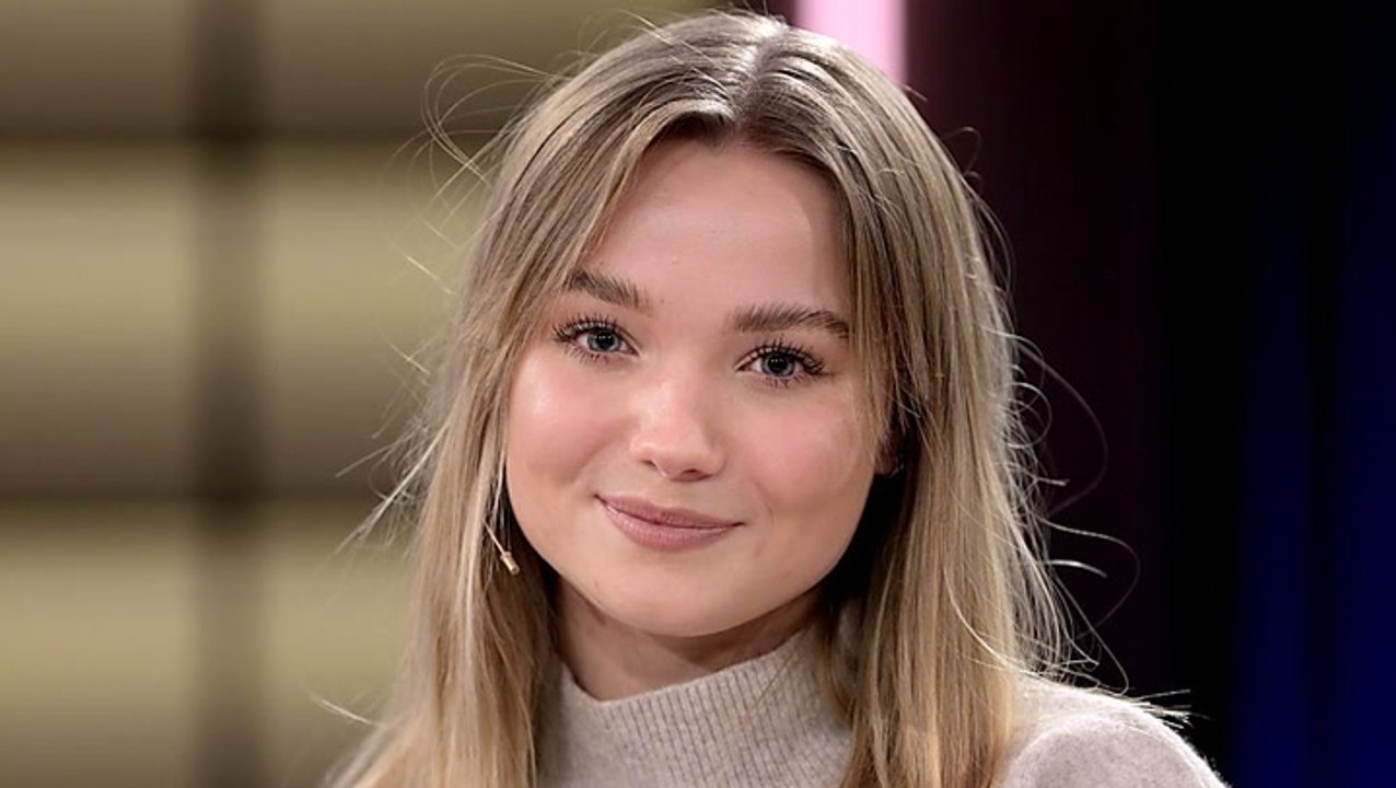 Back at it again: Julia Beautx dreht wieder für DIESE Kultserie