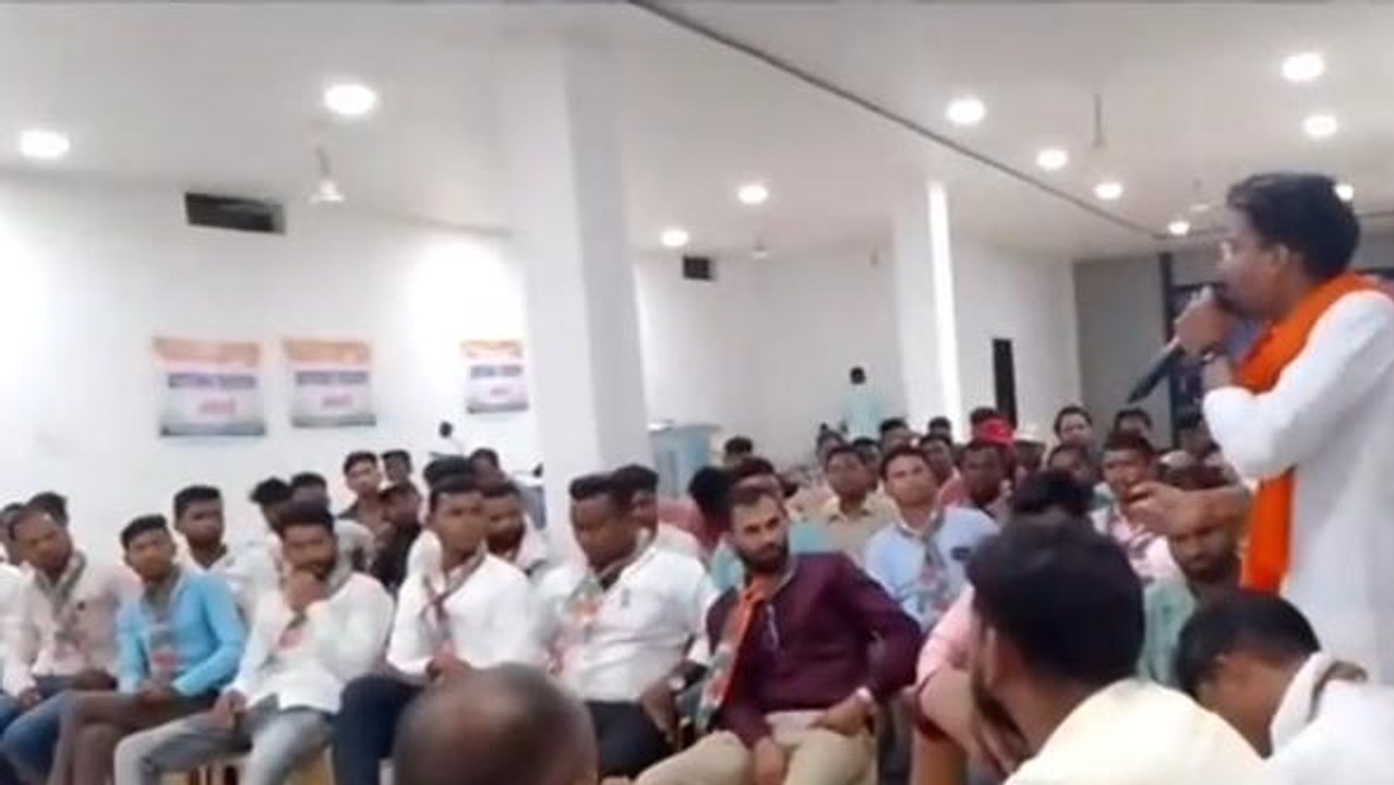 सिवनी: चुनाव को लेकर कांग्रेस की बैठक आयोजित, बनाई बड़ी योजना
