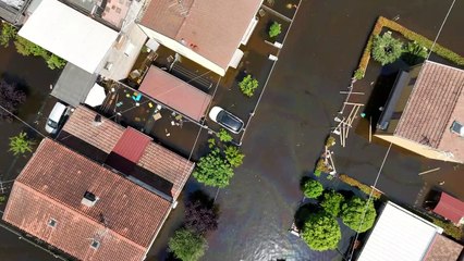 Alluvione Conselice, l'acqua nera preoccupa il rischio sanitario. Il video