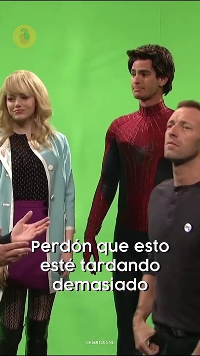 Kiss me!  Chris Martin y Andrew Garfield