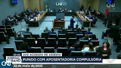Juiz acusado de assédio é punido com aposentadoria 24/05/2023 11:49:23
