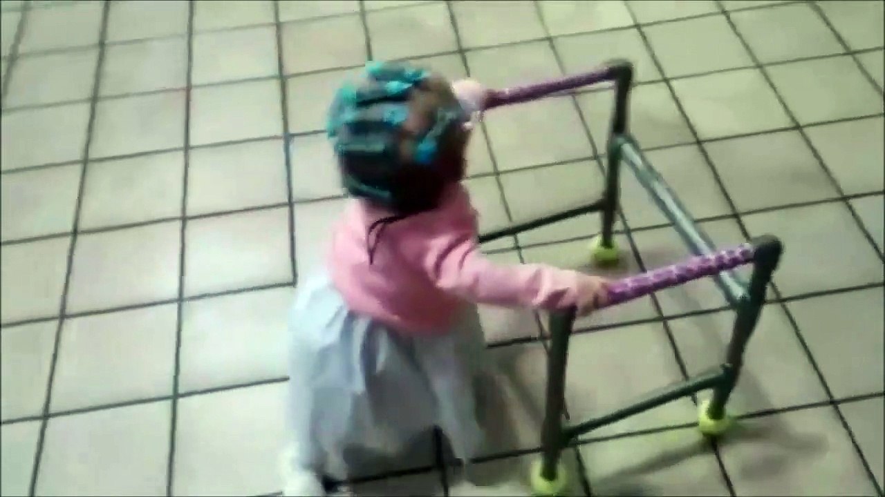 Le déguisement de cette petite fille est juste énorme