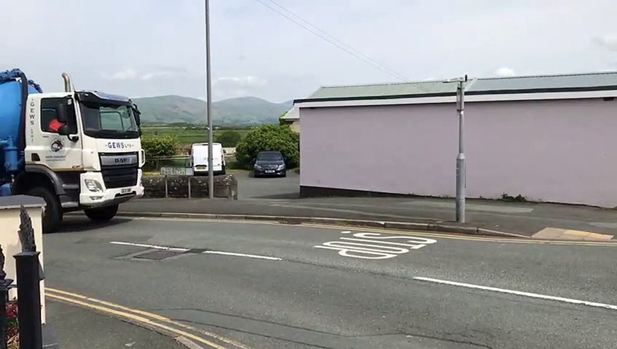 Sewage lorry passing through Tywyn