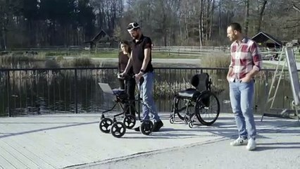 Un hombre con tetraplejia logra caminar gracias a un enlace digital inalámbrico entre su cerebro y su médula espinal