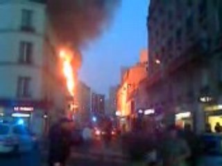 Incendie de garage à Paris 2 Pompiers dcd