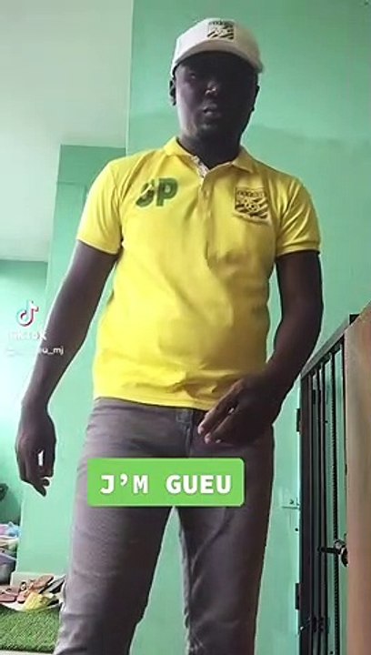 Môgor Fariman Centre de Football Espoir  #mogorfariman #quitterchallenge de #roselinelayo