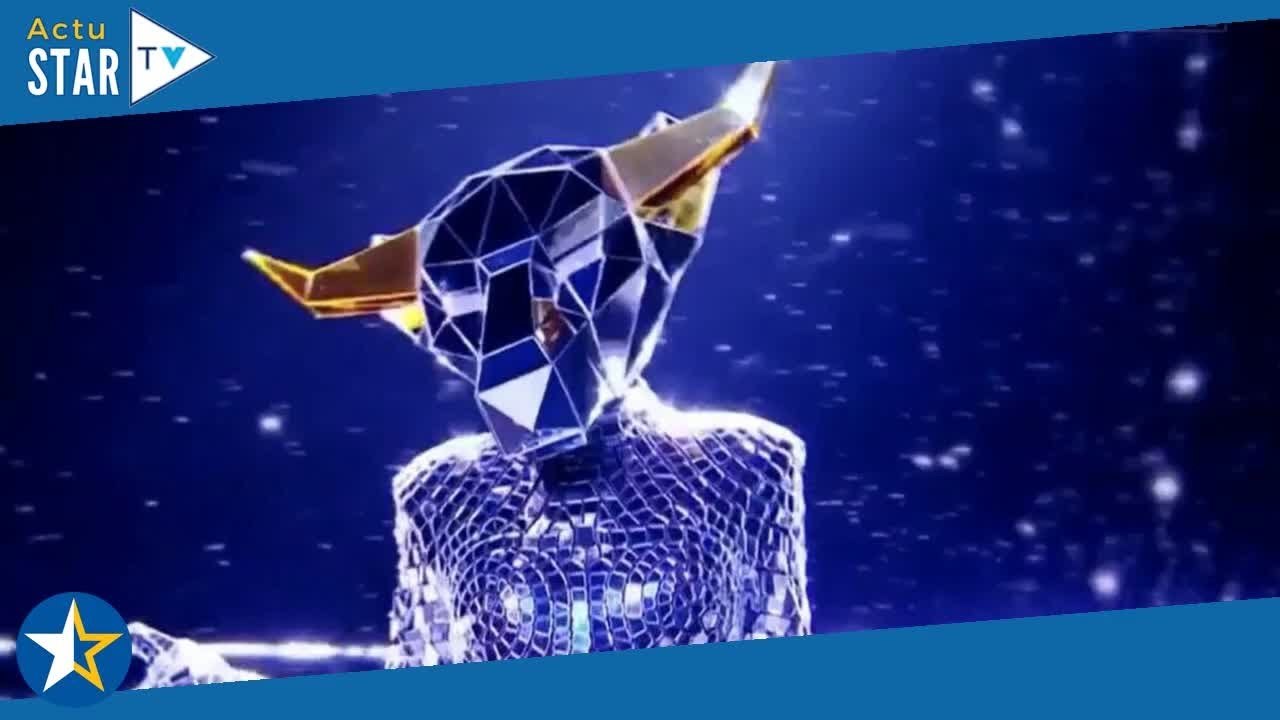 Mask Singer : quel enquêteur-mystère se cache sous le costume du Taureau ? Tous les indices et nos p