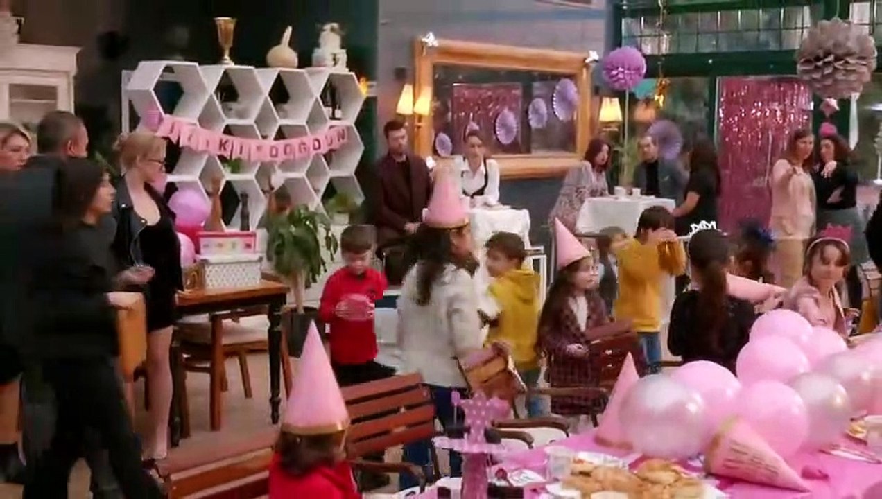 مسلسل العائلة مدبلج الحلقة 13 الثالثة عشر
