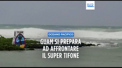 Il tifone "Mawar" travolge l'isola di Guam