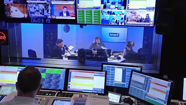 Hommage aux policiers tués dans le Nord : Macron veut envoyer un message de soutien aux agents de l'État