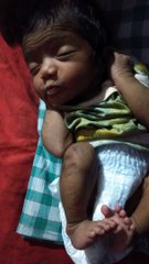 baby sleep with folding legs