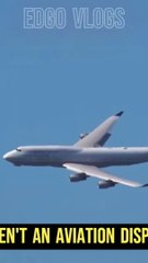 Boeing 747 flying so low in San Francisco