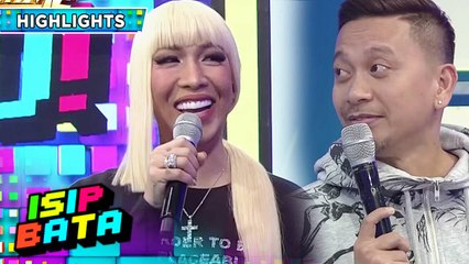 Vice Ganda tests Jhong's skills in English translation | Isip Bata