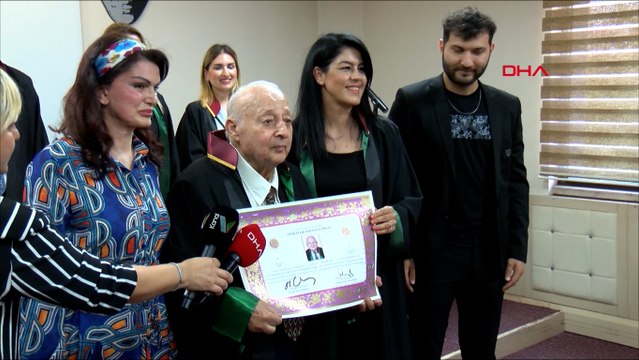84 yaşında avukat oldu