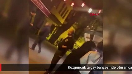 Download Video: Kuzguncuk'ta çay bahçesinde oturan çarşaflı kadınları kovduğu iddia edilen çalışana gözaltı