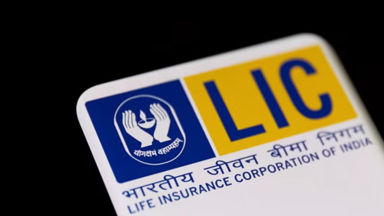 अदाणी ग्रुप के शेयरों में तेजी से LIC को फायदा, निवेश में  ₹18,400 करोड़  की रिकवरी